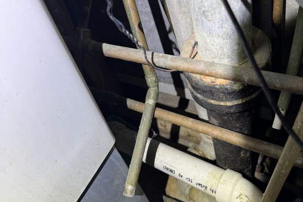 Emergency frozen pipe repair in Elgin IL - 24/7 service