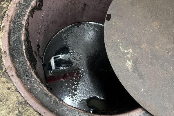 licensed gas line technician performing safety inspection in St. Charles&nbsp;IL