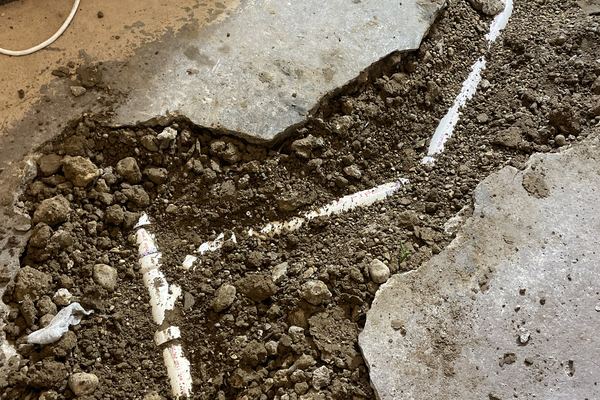 Behind-wall leak detection and pipe repair in Elgin IL