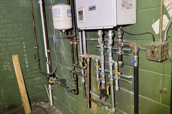 Tankless water heater services in Carol Stream IL